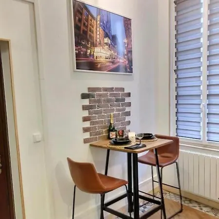 Studio Le Petit Nid Douillet - Centre Apartment *